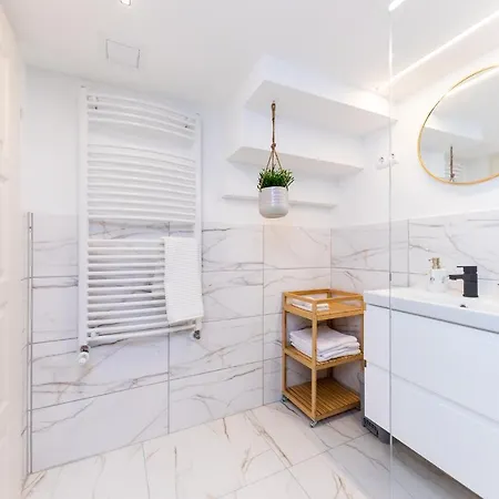 Appartement Kiraly Downtown *
